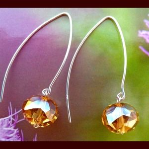 🎀Sold in Bundle🎀 Swarovski Crystal Earrings