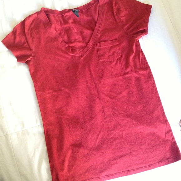 Red V-neck tee