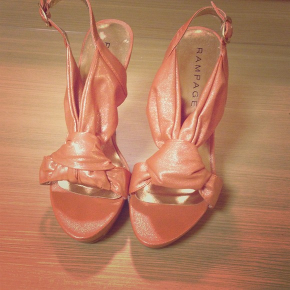 Heels sold in bundle