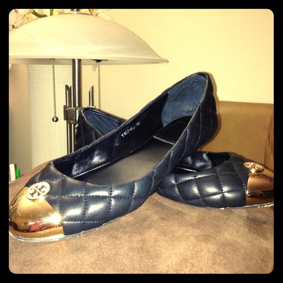 Authentic Tory Burch Quilted Flats