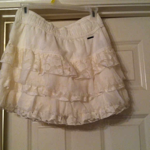 Abercrombie skirt lg