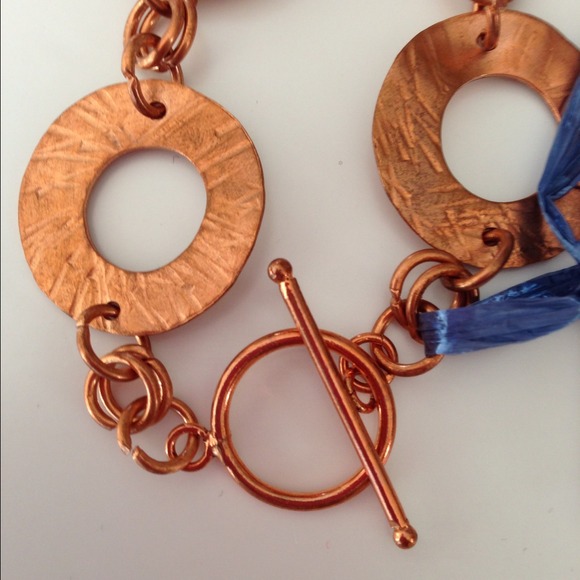 Coconut Rounds Bracelet - Picture 2 of 2