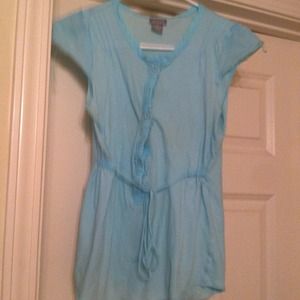 Delia shirt size med