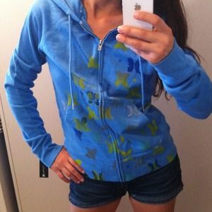 New Hurley hoodie bundle w/ guess jeans+ .....