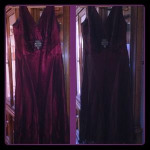 ⬇Reduced⬇Fancy long gown