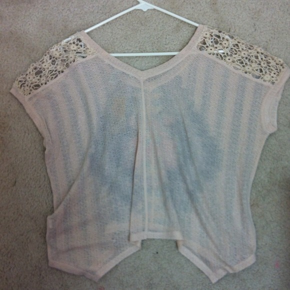 Aztec Crop Top - Picture 3 of 3