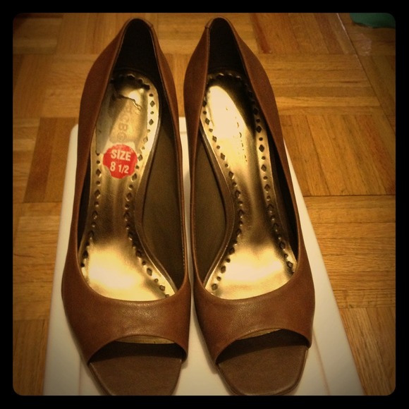 BCBG Shoes - Classy Heels