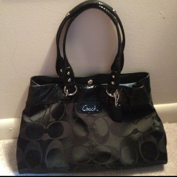 Coach Handbags - **SOLD***Coach bag