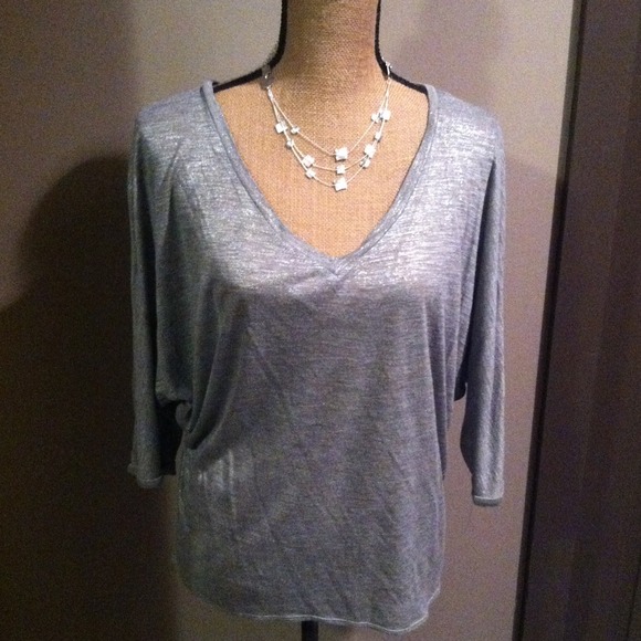 💢SOLD on TRADE💢Shimmery silver top