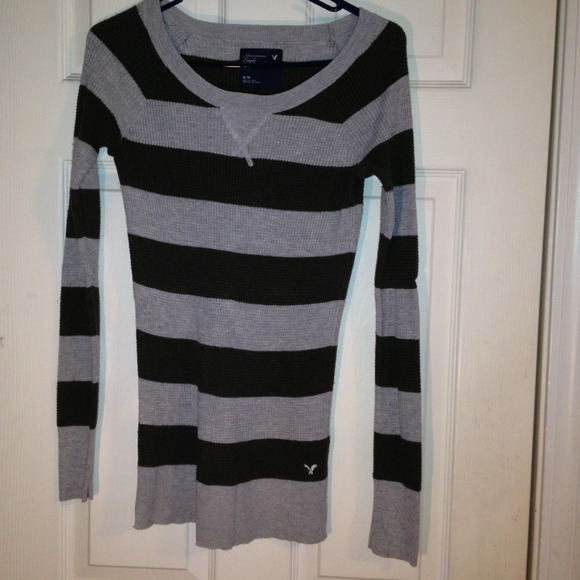 American Eagle striped Thermal/shirt