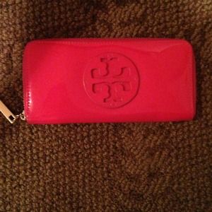 Inspired Tory Burch pink patent leather wallet