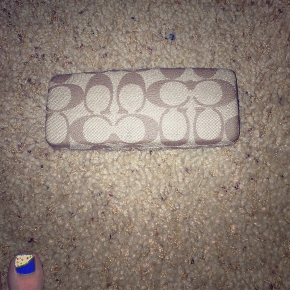 Authentic Coach Case