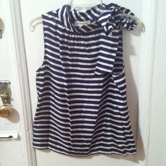 ⭕BUNDLED @eekh ⭕Anthropologie blue and white silk