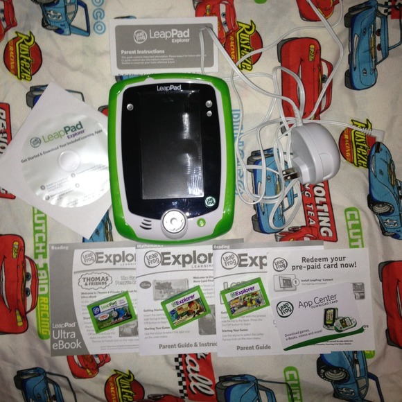 ✋SOLD✋Leap Pad bundle