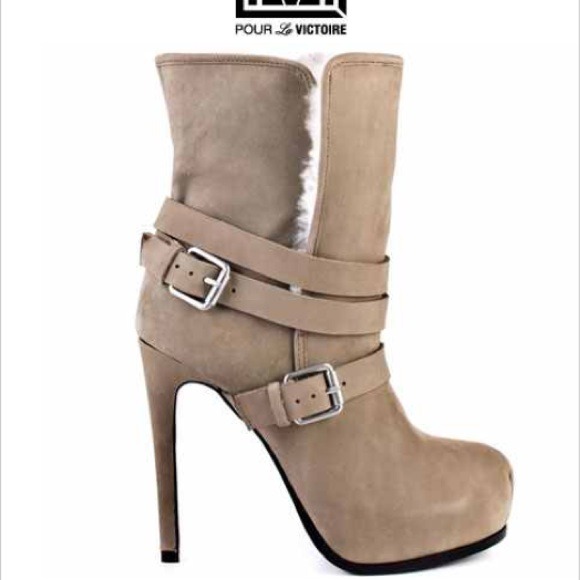 SALE!! Pour La Victoire Lizzie Boots 8.5