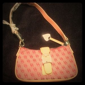 REDUCED!!! red and tan Dooney & Bourke handbag