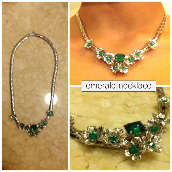 HOST PICK ✨ 12/4⚡Premium Thread Emerald necklace