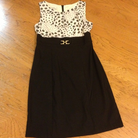 Dress - Picture 3 of 4