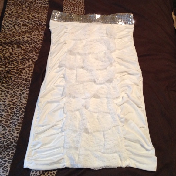 Tube sequins - Picture 3 of 3