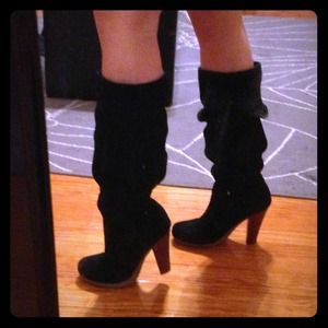 Black suede scrunchy style boot