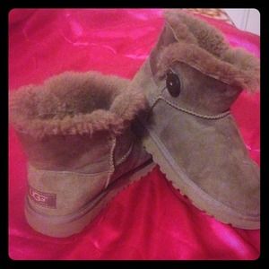 Authentic Ugg boots : Mini Bailey's