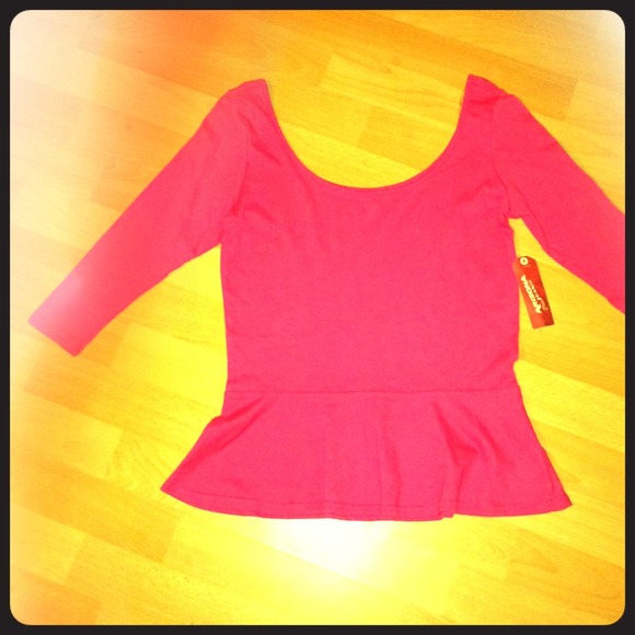 New Hot Pink 3/4 Sleeve Top