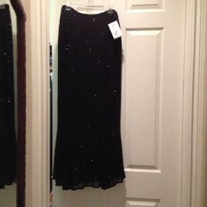 Laurence Kazar beaded skirt. NWT
