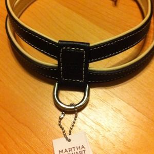 Martha Stewart pets leather harness med