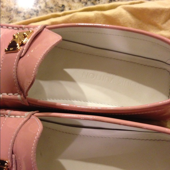 🎀SOLD🎀 Louis Vuitton Loafer - Picture 2 of 4