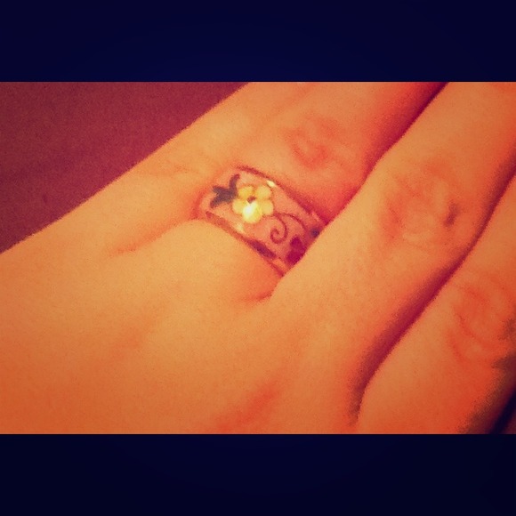 Antique ring