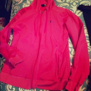 Pink Underarmor sweatshirt