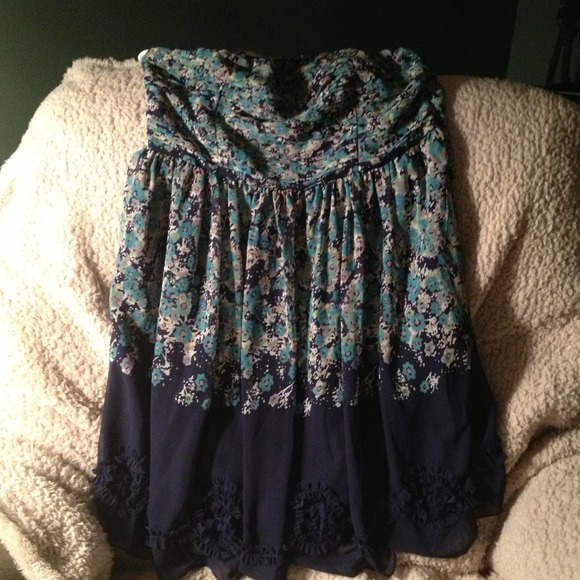 ❤strapless blue Lauren Conrad  dress❤