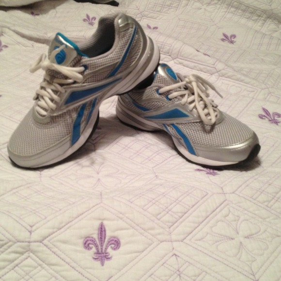 Reebok easy tone shoes