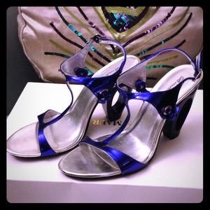 Royal blue patent sandals with structured heels