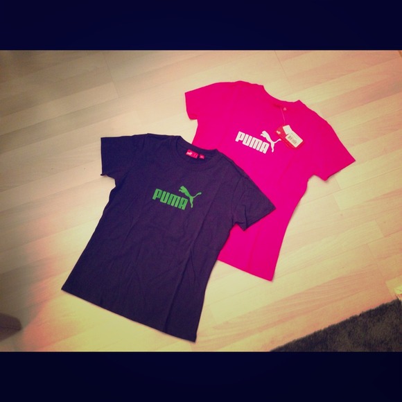 2 puma t-shirts size L