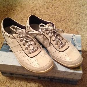 Sperry Starboard Sail Womens Tenny! Size 8.5.
