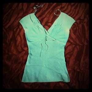 Green GUESS top! Xs