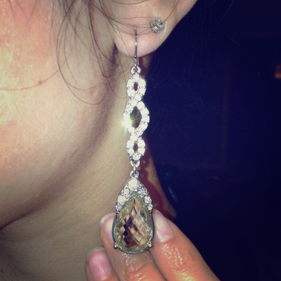 Pair of brand new dressy earrings, faux crystals