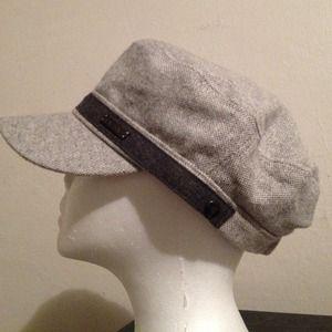DKNY Hay