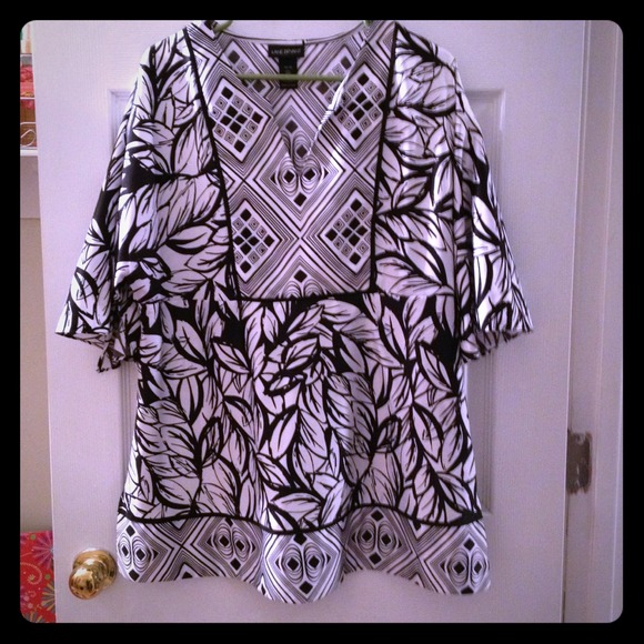 Black and white silk tunic