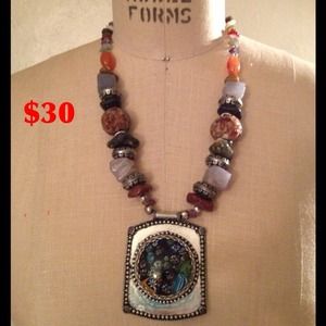 Statement necklace