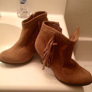 Indie style shoe from pacsun