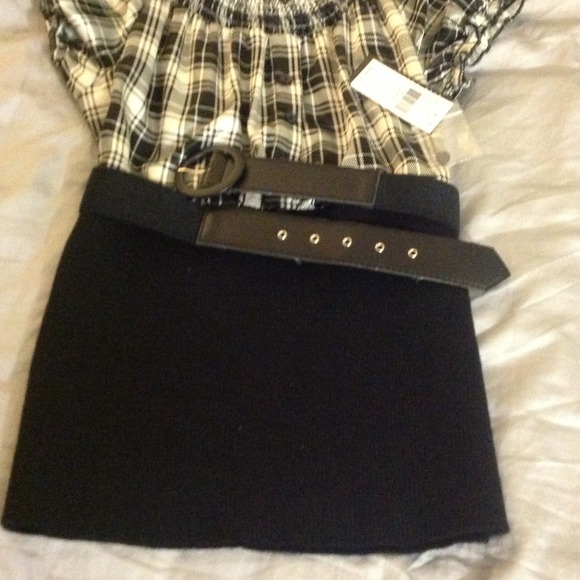 Cute top - Picture 2 of 4