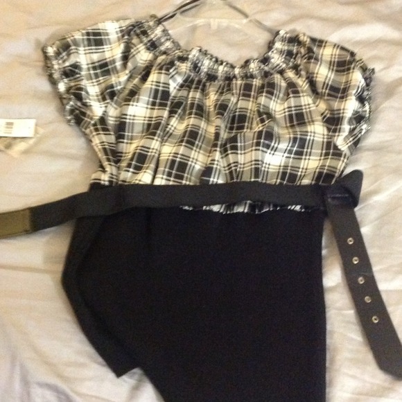 Cute top - Picture 3 of 4