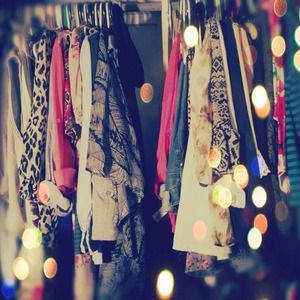 Come check out my closet!!!! 👗👚👖👜👝👠❤