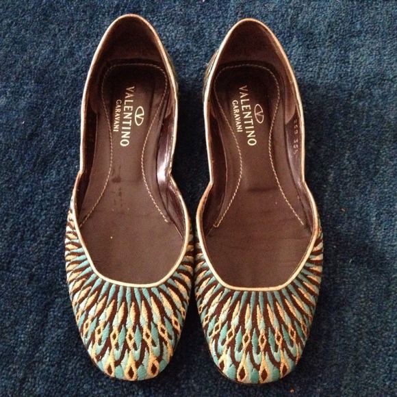 SOLD! Valentino ballet flats