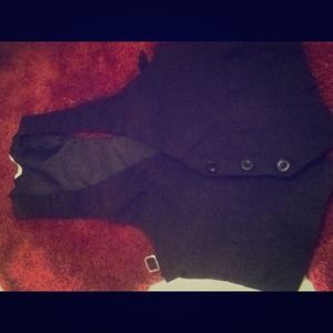 💢REDUCED💢 Black Button Vest 😘