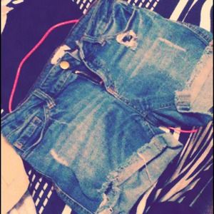 'Destroyed' Denim Jean Shorts ✌❤