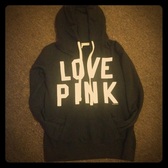 ✨REDUCED ONLY 4 TODAY✨victoria secret pull over