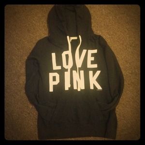 ✨REDUCED ONLY 4 TODAY✨victoria secret pull over